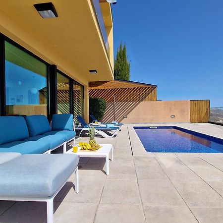 Eden Sun - A Modern Luxury Villa With A Panoramic View ปราเซเรช ภายนอก รูปภาพ