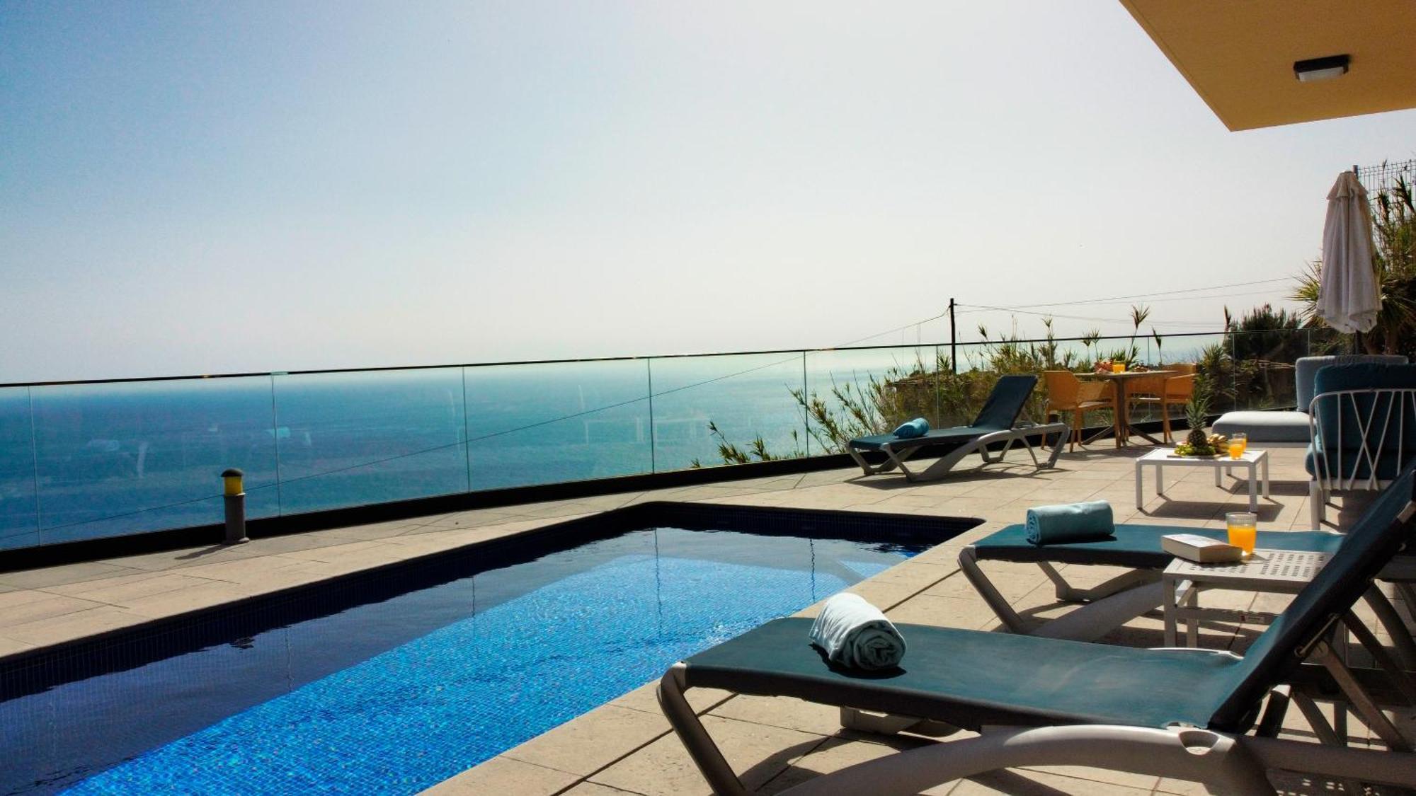 Eden Sun - A Modern Luxury Villa With A Panoramic View ปราเซเรช ภายนอก รูปภาพ