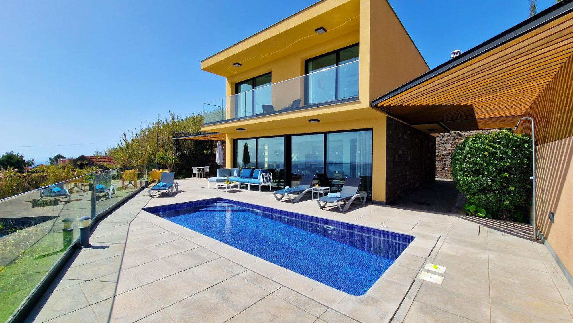 Eden Sun - A Modern Luxury Villa With A Panoramic View ปราเซเรช ภายนอก รูปภาพ