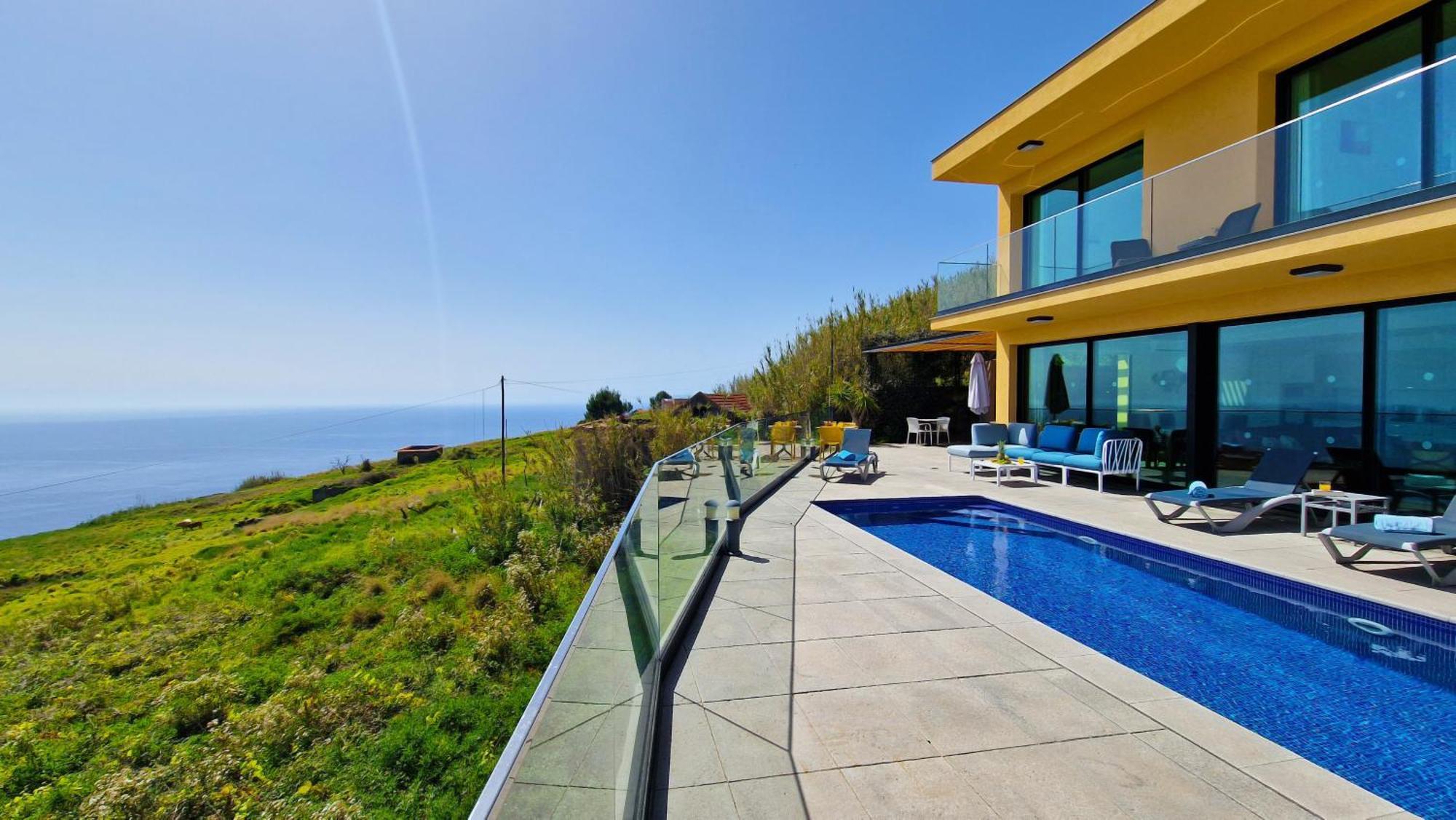 Eden Sun - A Modern Luxury Villa With A Panoramic View ปราเซเรช ภายนอก รูปภาพ