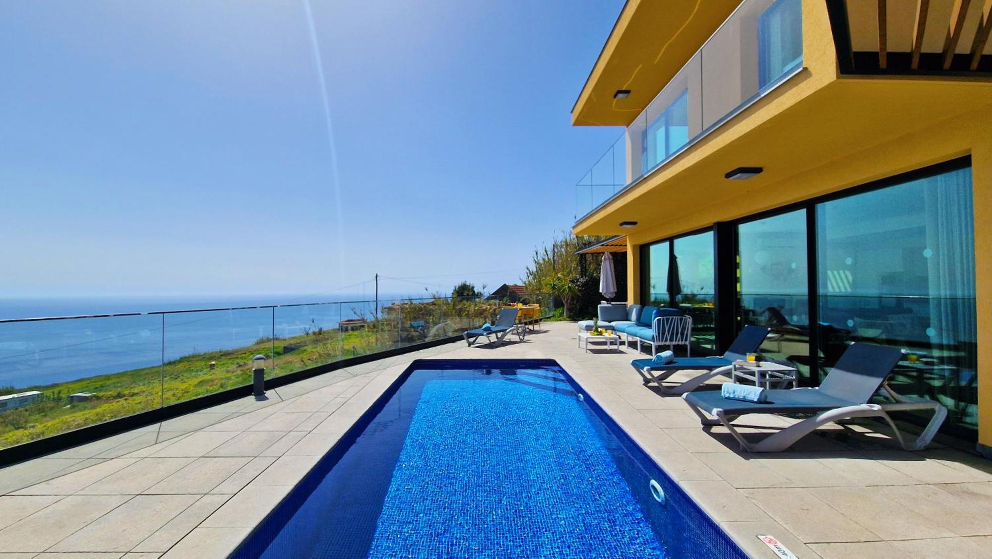 Eden Sun - A Modern Luxury Villa With A Panoramic View ปราเซเรช ภายนอก รูปภาพ