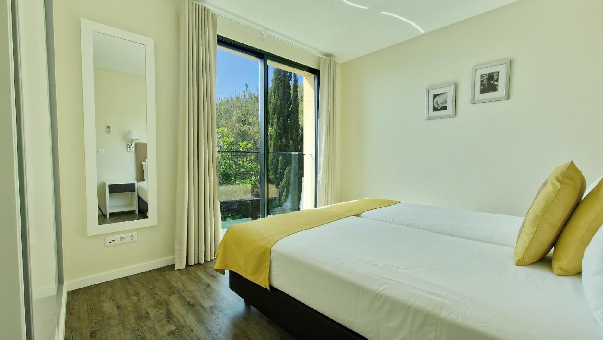 Eden Sun - A Modern Luxury Villa With A Panoramic View ปราเซเรช ภายนอก รูปภาพ